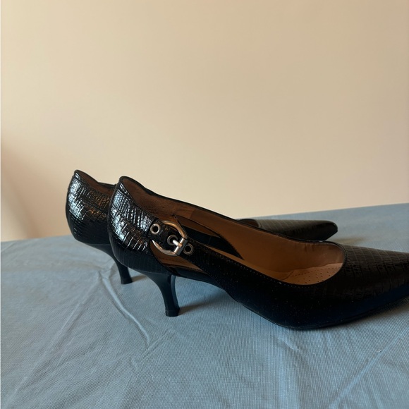 CIRCA Joan & David Black shoes - Size 6.5 M - Picture 8 of 12